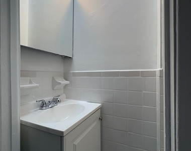 York Avenue - Photo Thumbnail 5