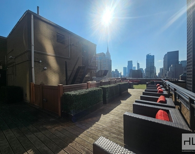East 39th Street - Photo Thumbnail 4