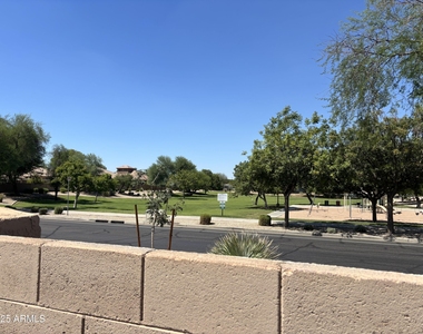 434 E Sheffield Avenue - Photo Thumbnail 12