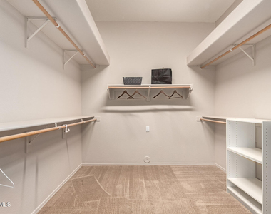 434 E Sheffield Avenue - Photo Thumbnail 4