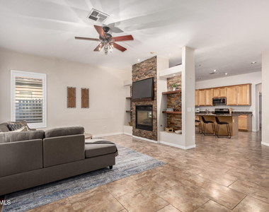 434 E Sheffield Avenue - Photo Thumbnail 9