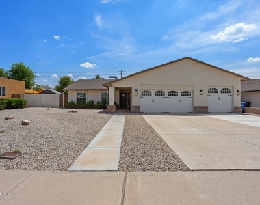 5401 E Beck Lane - Photo Thumbnail 1