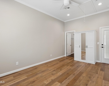 5401 E Beck Lane - Photo Thumbnail 17
