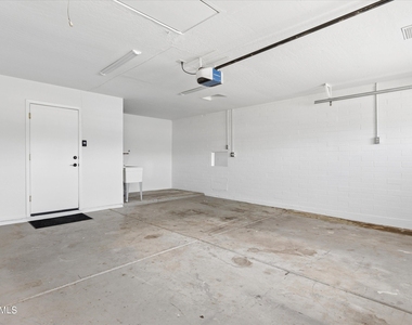 5401 E Beck Lane - Photo Thumbnail 34