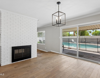 5401 E Beck Lane - Photo Thumbnail 16