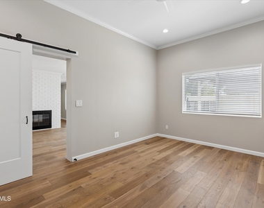 5401 E Beck Lane - Photo Thumbnail 18