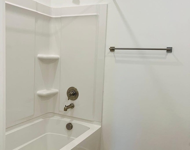 28021 N 28th Avenue - Photo Thumbnail 17