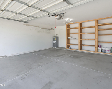 543 W Grovers Avenue - Photo Thumbnail 22