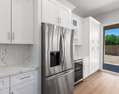 13711 W Tara Lane - Photo Thumbnail 9