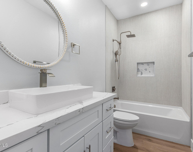 13711 W Tara Lane - Photo Thumbnail 5