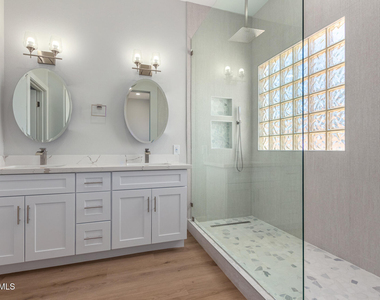 13711 W Tara Lane - Photo Thumbnail 18