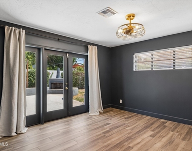 5817 N 18th Street - Photo Thumbnail 16