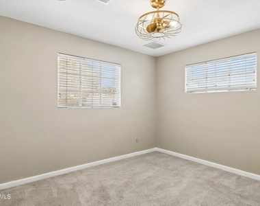 5817 N 18th Street - Photo Thumbnail 30