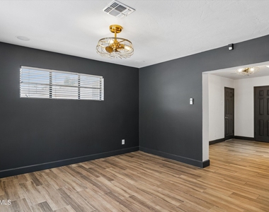 5817 N 18th Street - Photo Thumbnail 18