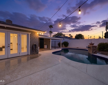 5817 N 18th Street - Photo Thumbnail 42