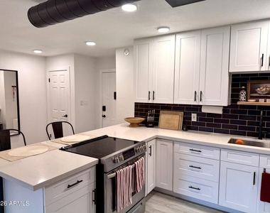 8649 E Royal Palm Road - Photo Thumbnail 1