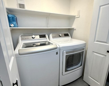 8649 E Royal Palm Road - Photo Thumbnail 18