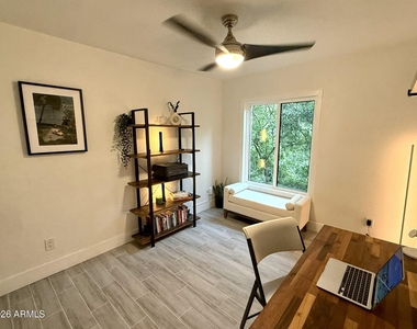 8649 E Royal Palm Road - Photo Thumbnail 13