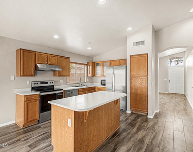 308 W Liberty Lane - Photo Thumbnail 13