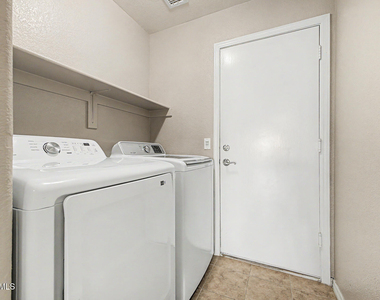 308 W Liberty Lane - Photo Thumbnail 30