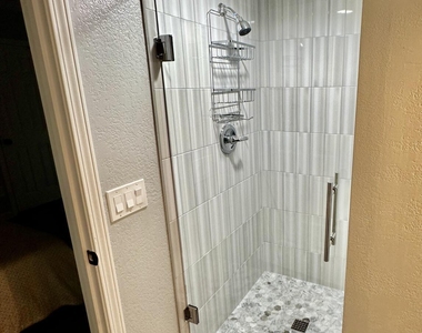 8020 E Thomas Road - Photo Thumbnail 3