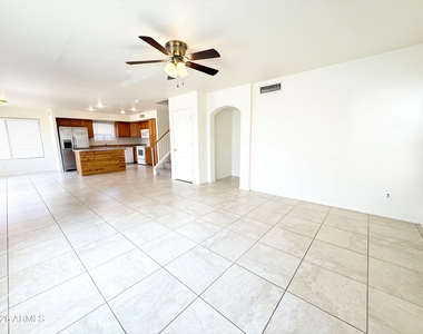 5322 N Ormondo Court - Photo Thumbnail 9