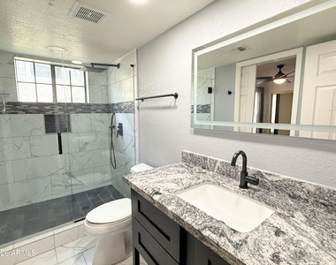 1211 N Miller Road - Photo Thumbnail 12