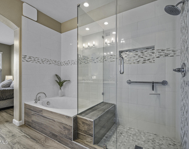 4777 S Fulton Ranch Boulevard - Photo Thumbnail 14