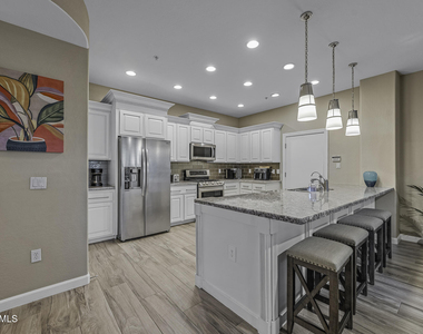 4777 S Fulton Ranch Boulevard - Photo Thumbnail 7
