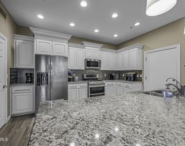 4777 S Fulton Ranch Boulevard - Photo Thumbnail 6