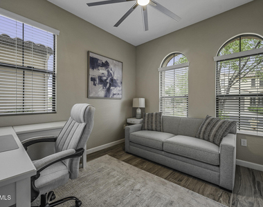 4777 S Fulton Ranch Boulevard - Photo Thumbnail 18