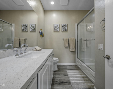 4777 S Fulton Ranch Boulevard - Photo Thumbnail 17