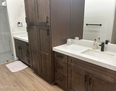 26424 S Lakewood Drive - Photo Thumbnail 7