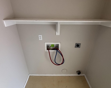 15070 N 150th Lane - Photo Thumbnail 20