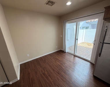 17402 N 19th Avenue - Photo Thumbnail 6