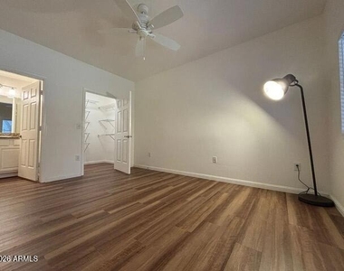 3830 E Lakewood Parkway E - Photo Thumbnail 3
