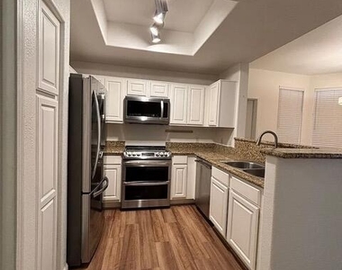 3830 E Lakewood Parkway E - Photo Thumbnail 2