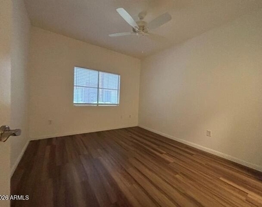 3830 E Lakewood Parkway E - Photo Thumbnail 4