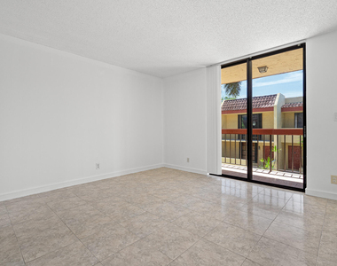 769 Se 1st Way - Photo Thumbnail 35