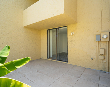 769 Se 1st Way - Photo Thumbnail 8