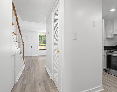 769 Se 1st Way - Photo Thumbnail 11