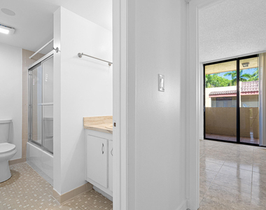 769 Se 1st Way - Photo Thumbnail 31