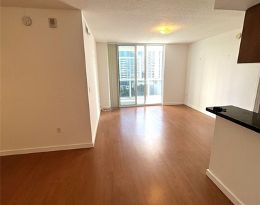 601 Ne 23 Street - Photo Thumbnail 1
