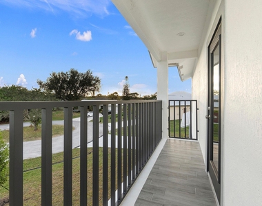 1351 Sw Don Court - Photo Thumbnail 26
