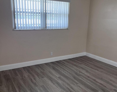 251 S Golf Boulevard - Photo Thumbnail 7