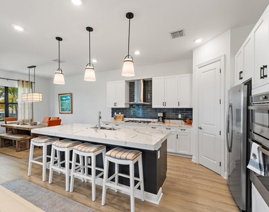 15883 Key Biscayne Lane - Photo Thumbnail 11