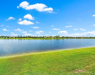 15883 Key Biscayne Lane - Photo Thumbnail 32
