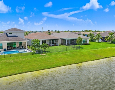 15883 Key Biscayne Lane - Photo Thumbnail 34