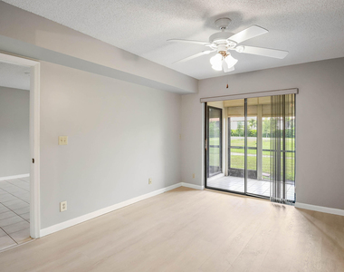7593 Tahiti Lane - Photo Thumbnail 13