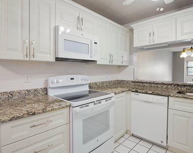 7593 Tahiti Lane - Photo Thumbnail 8